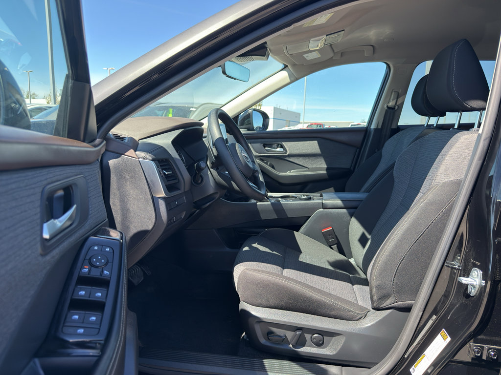 Certified 2023 Nissan Rogue SV AWD/4WD image 11