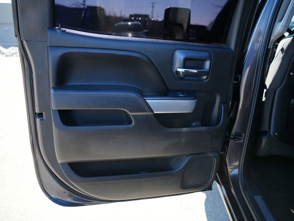 Used 2015 Chevrolet Silverado 2500 LT w/ LT Convenience Package image 19
