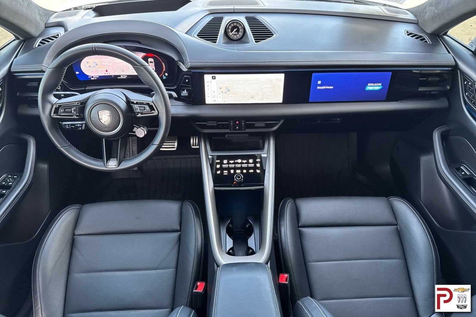 Used 2025 Porsche Macan Turbo Electric AWD/4WD image 14