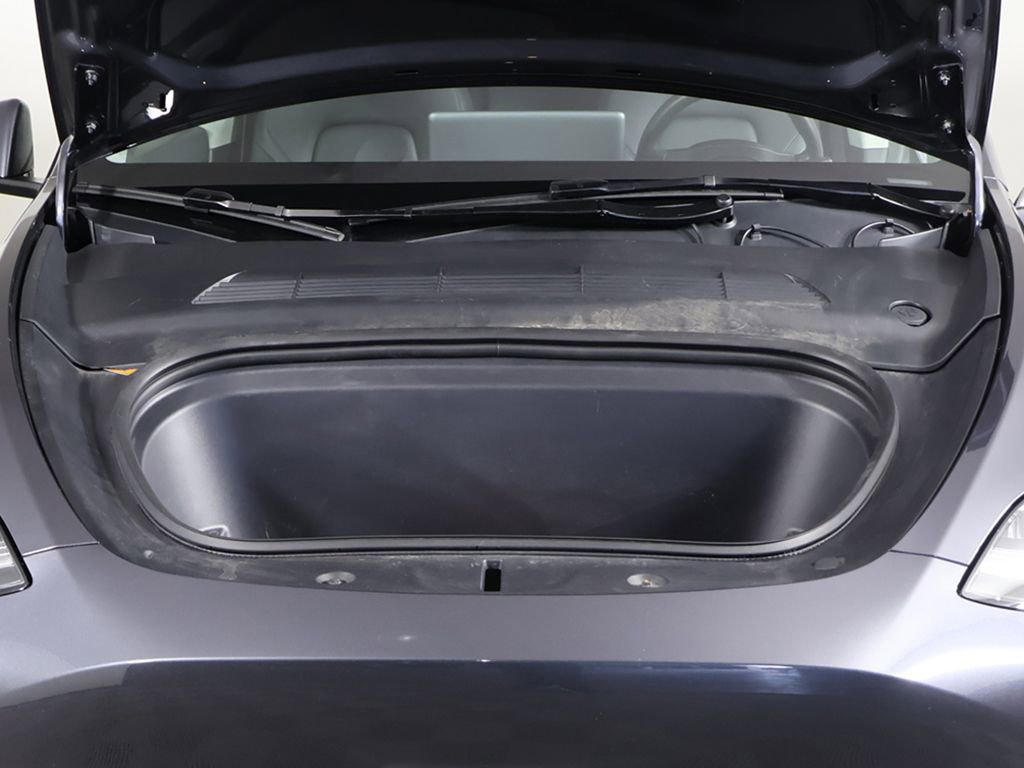 Used 2022 Tesla Model Y Long Range AWD/4WD image 17