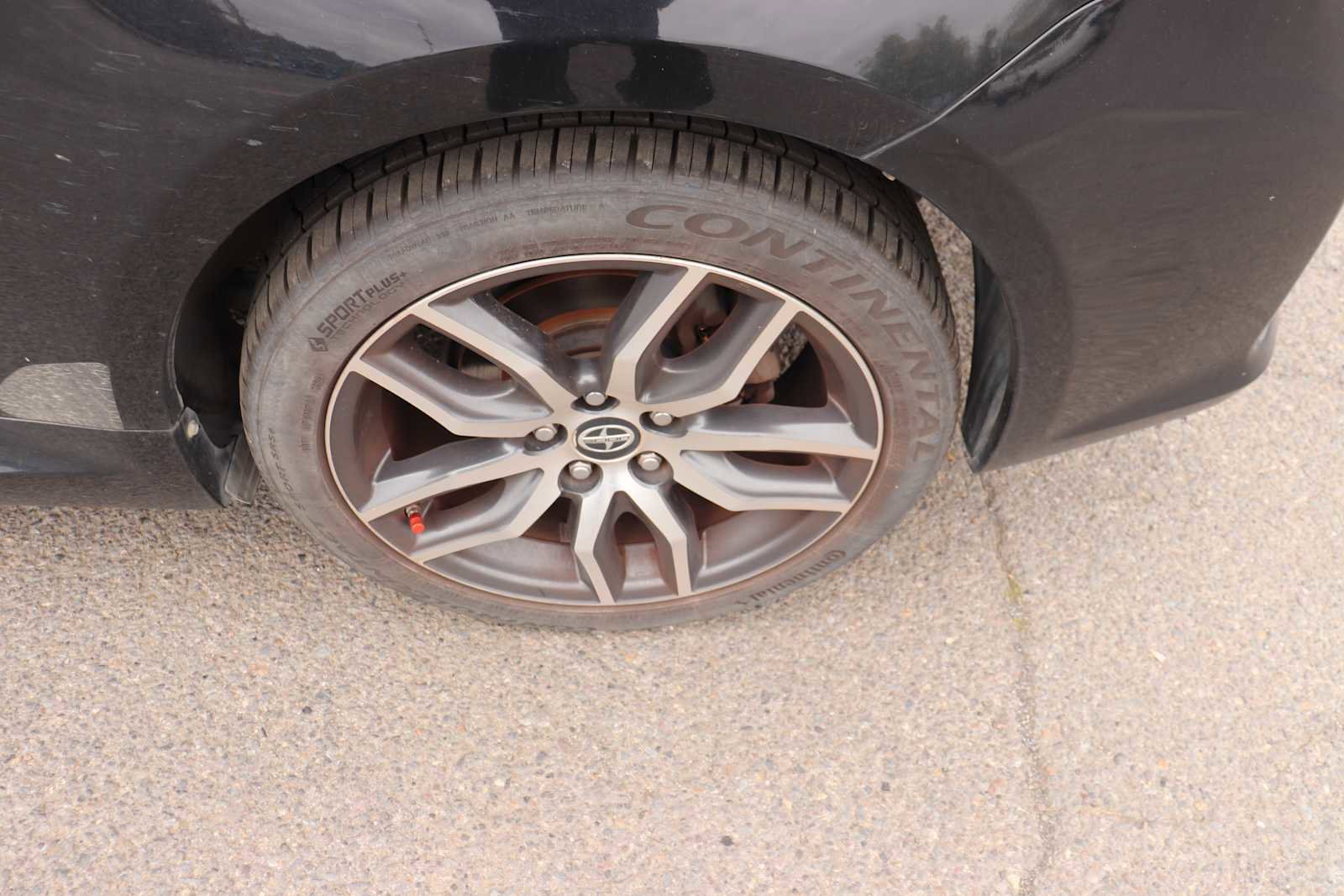 Used 2015 Scion tC FWD image 9