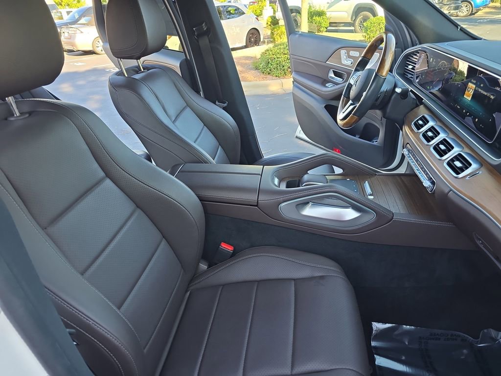 Certified 2022 Mercedes-Benz GLE 450 4MATIC w/ AMG Line Exterior image 11