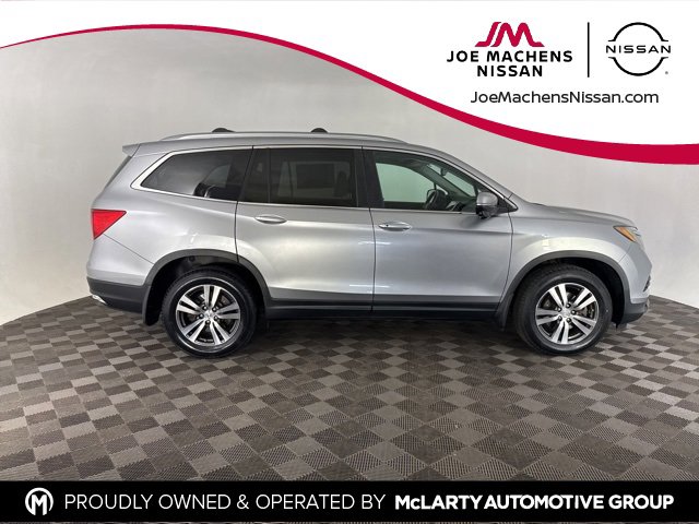 Used 2017 Honda Pilot EX-L image 4