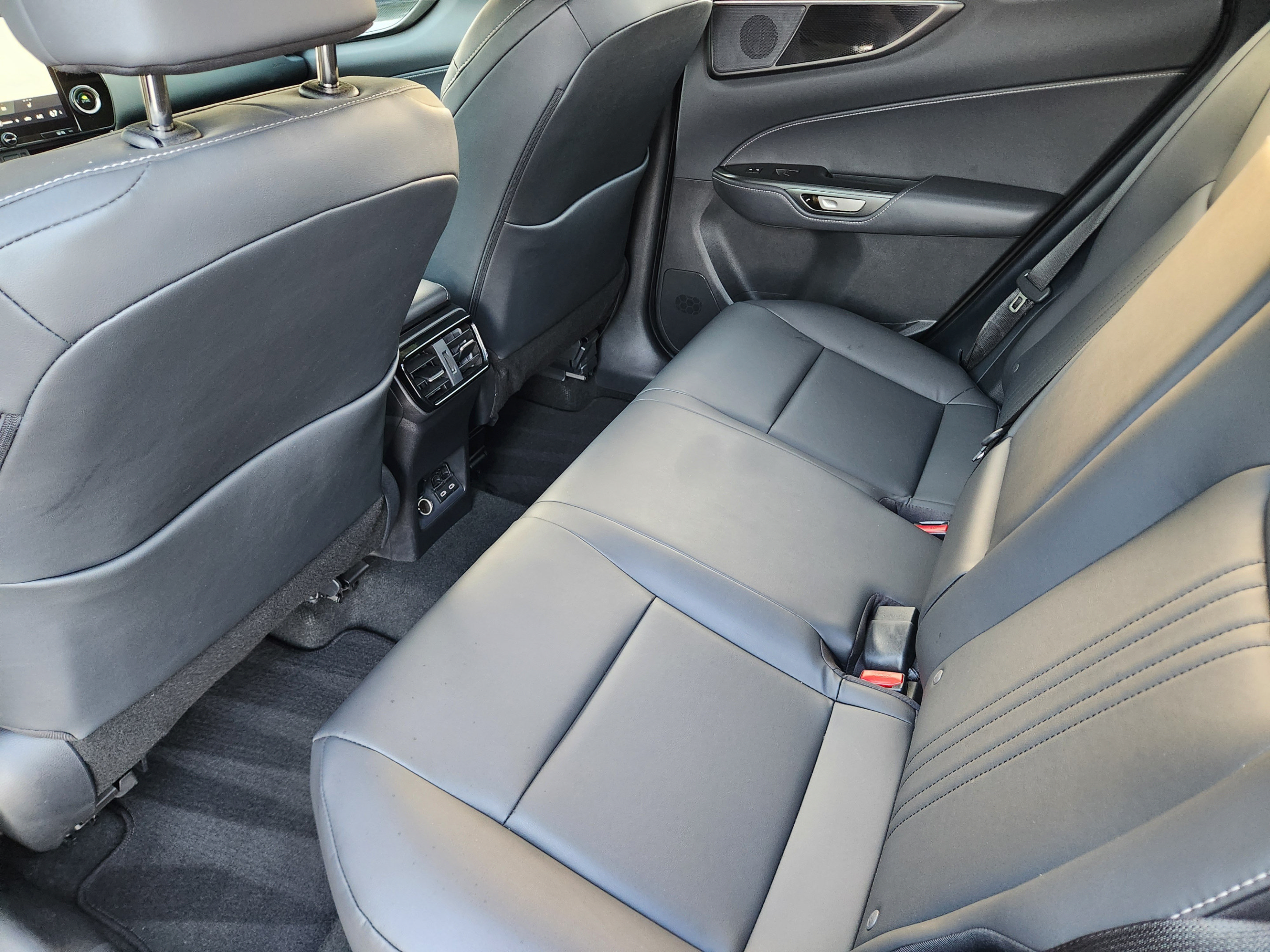 Certified 2026 Lexus NX 350 AWD w/ Accessory Package (Z1) image 25