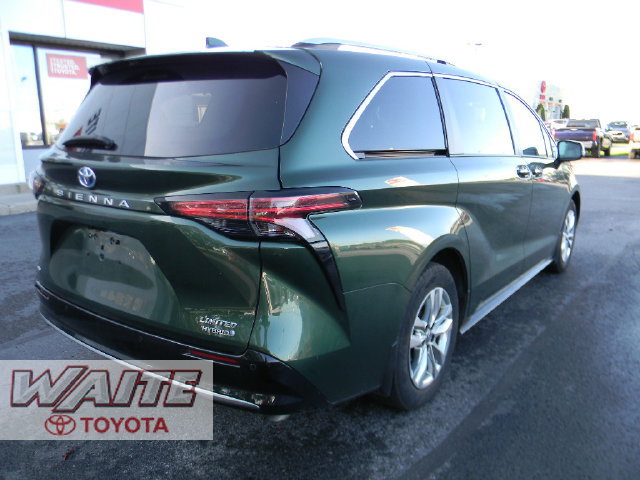 Used 2023 Toyota Sienna Limited AWD/4WD image 2