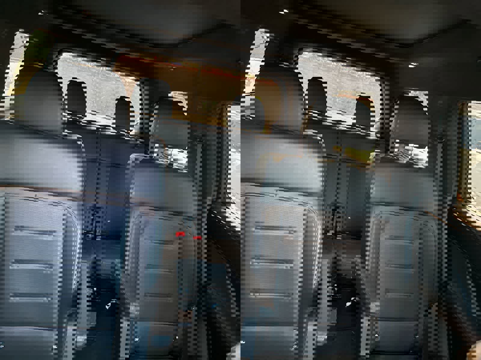 Used 2025 Hyundai Santa Fe Calligraphy image 7