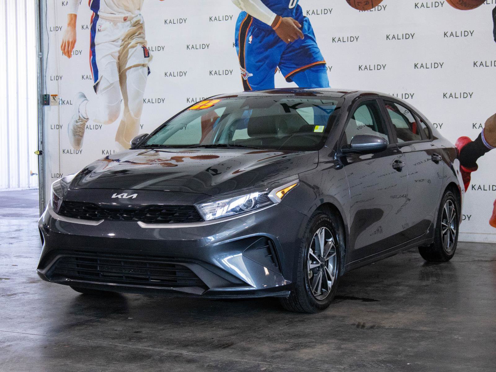 Used 2023 Kia Forte LXS image 20