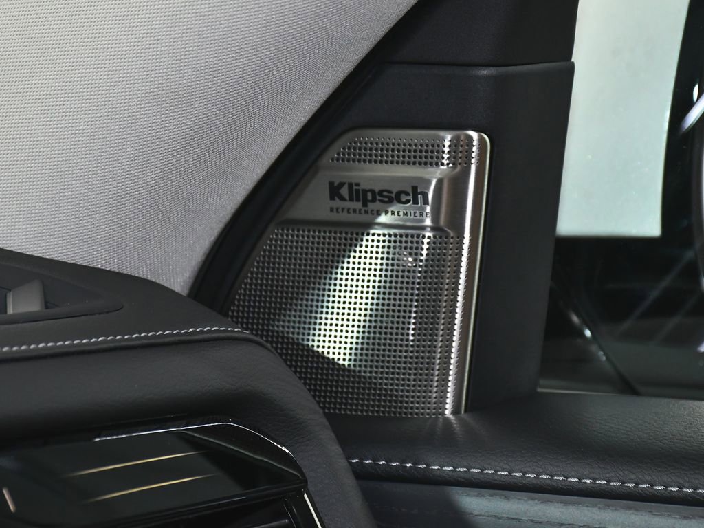 Used 2025 INFINITI QX80 Sensory image 38