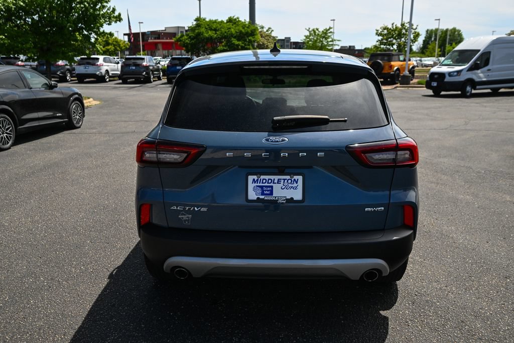 Certified 2025 Ford Escape Active w/ Cold Weather Package AWD/4WD image 6