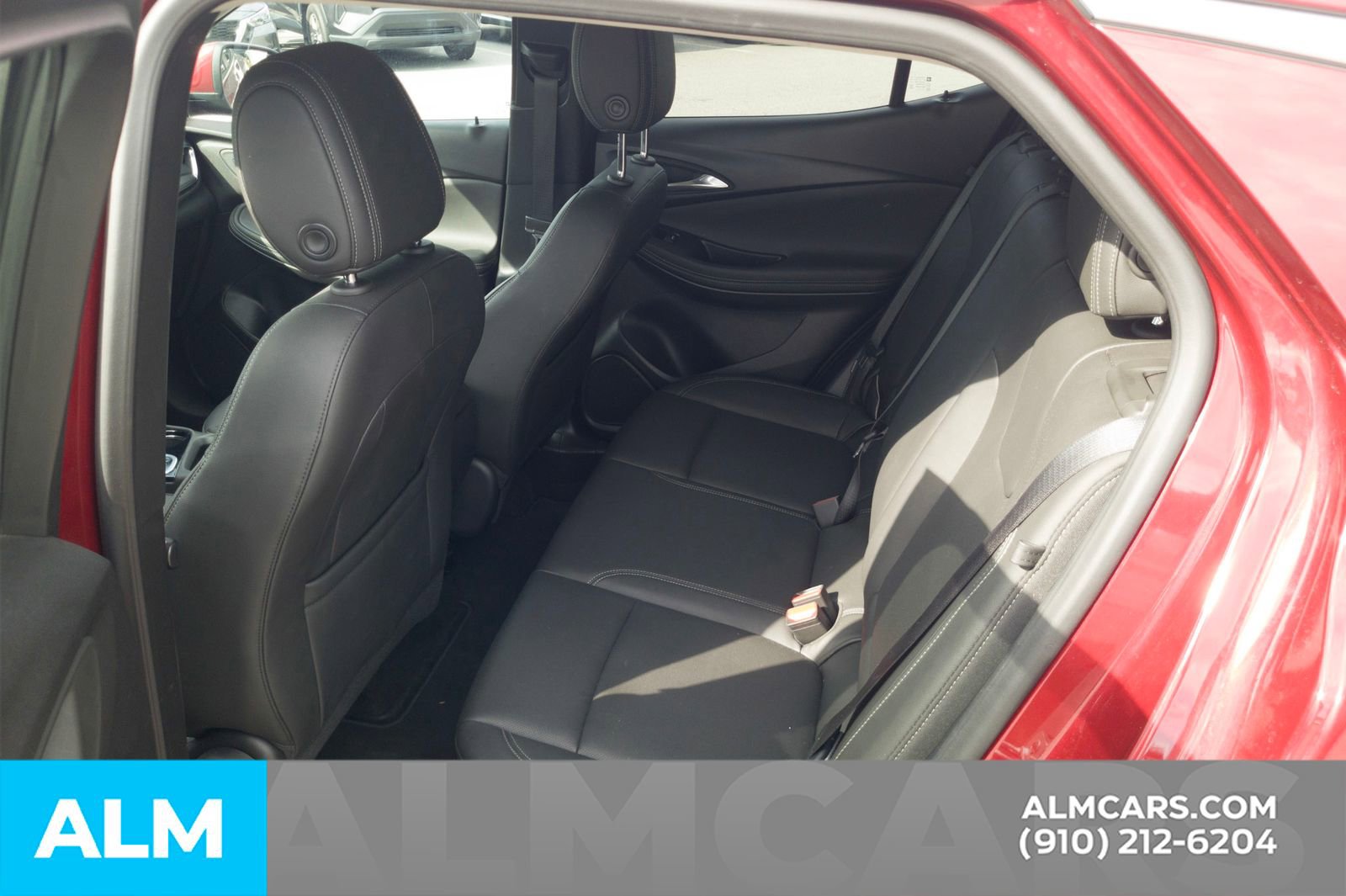 Used 2024 Buick Encore GX Sport Touring image 18