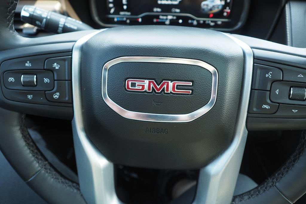 Used 2023 GMC Yukon SLT w/ SLT Premium Package AWD/4WD image 32