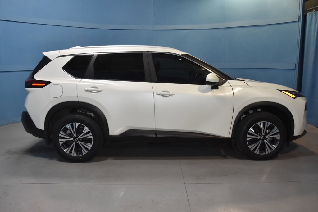 Certified 2023 Nissan Rogue SV w/ SV Premium B Package AWD/4WD image 21