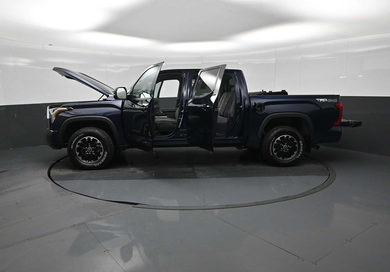 Used 2024 Toyota Tundra SR5 w/ TRD Off-Road Package AWD/4WD image 38