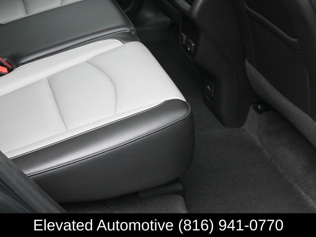 Used 2018 Chevrolet Equinox Premier FWD image 9