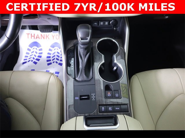 Used 2020 Toyota Highlander Limited Platinum image 31