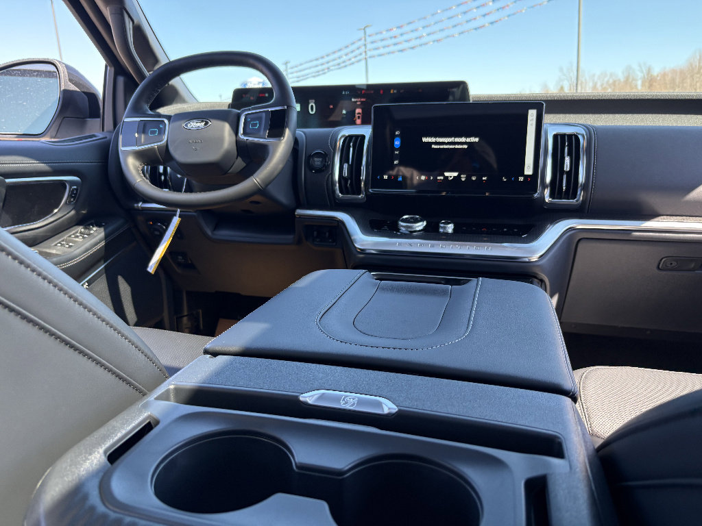 New 2026 Ford Expedition Platinum image 27