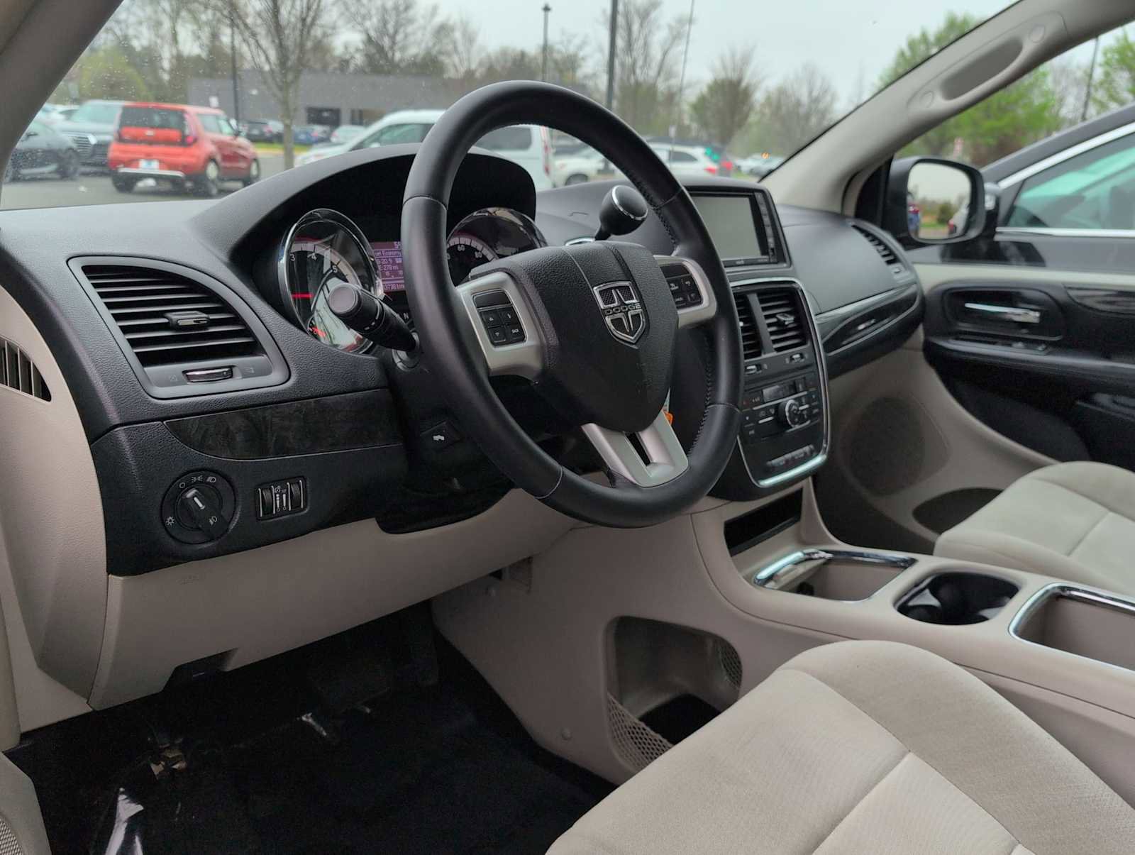 Used 2012 Dodge Grand Caravan Crew w/ Crew Value Pkg FWD image 10