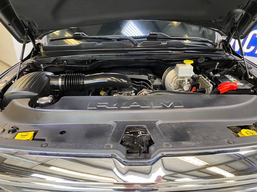 Used 2021 RAM 1500 Laramie AWD/4WD image 9