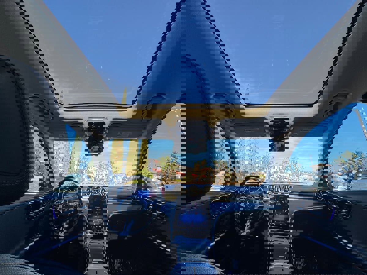 Used 2024 Mercedes-Benz C 300 Sedan image 16