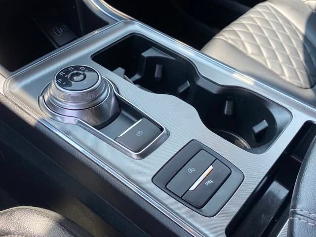 Used 2024 Ford Edge Titanium AWD/4WD image 17