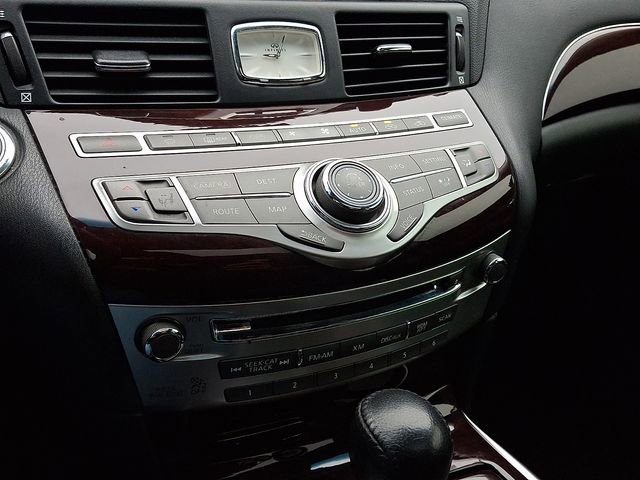 Used 2016 INFINITI Q70 3.7 image 16