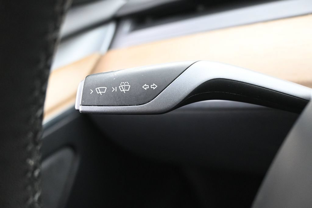 Used 2023 Tesla Model 3 Standard Range RWD image 21