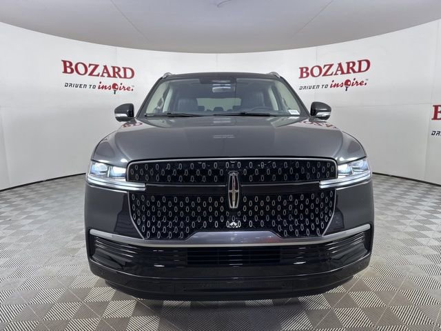 New 2025 Lincoln Navigator L Reserve image 2