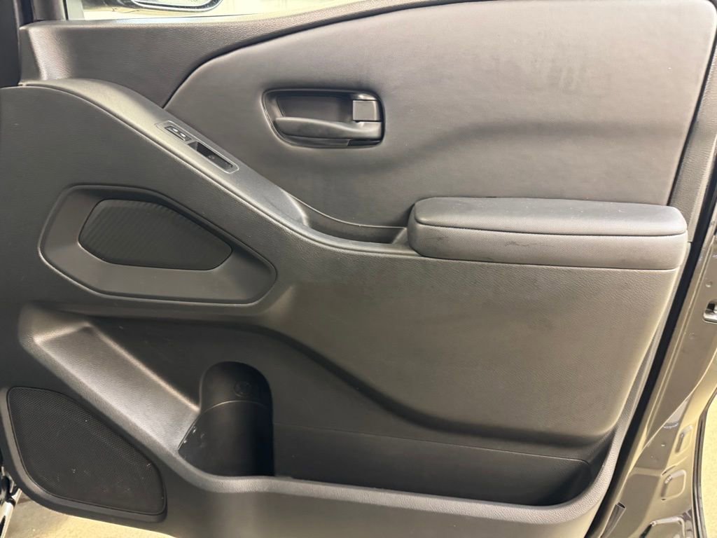 Used 2024 Nissan Frontier S w/ Technology Package image 24