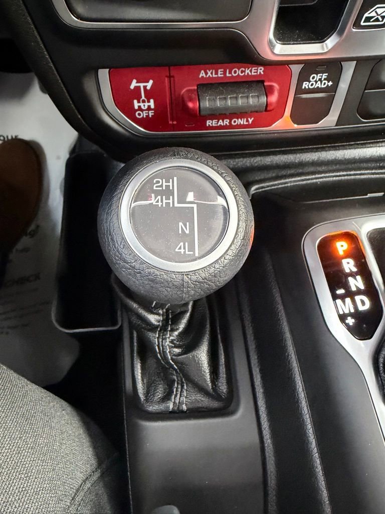 Used 2024 Jeep Wrangler Willys image 16