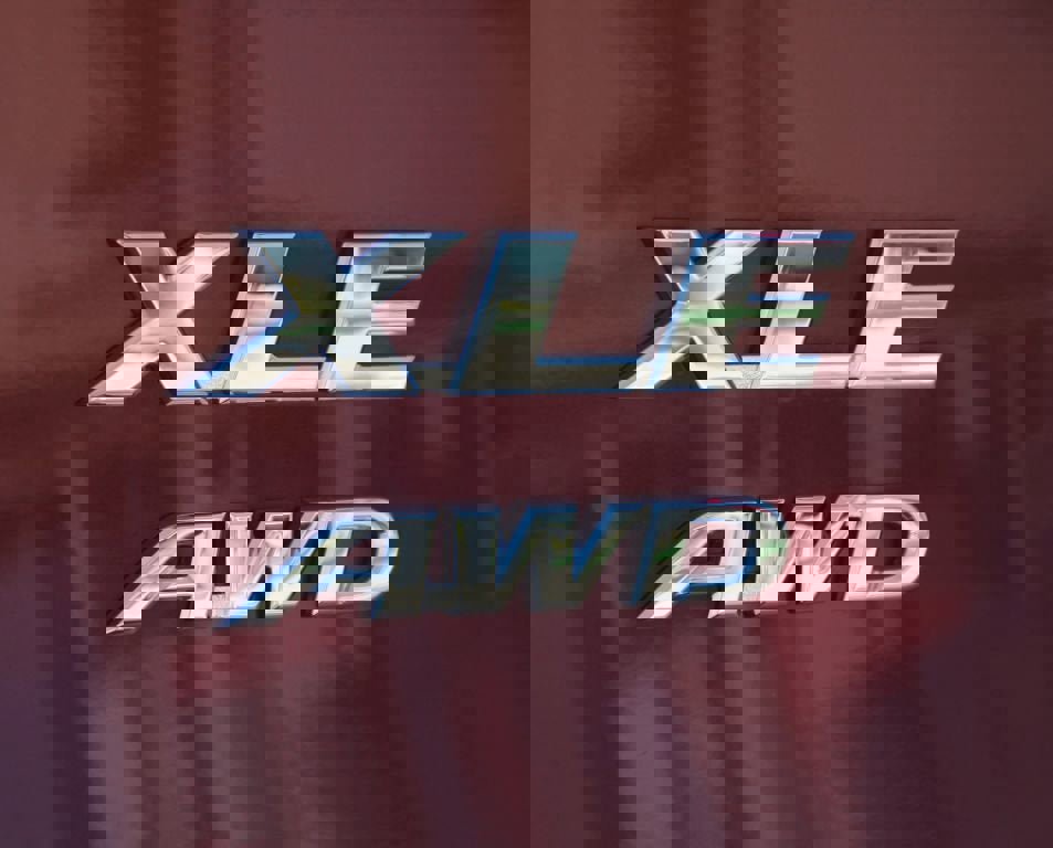 Used 2025 Toyota RAV4 XLE Premium image 18