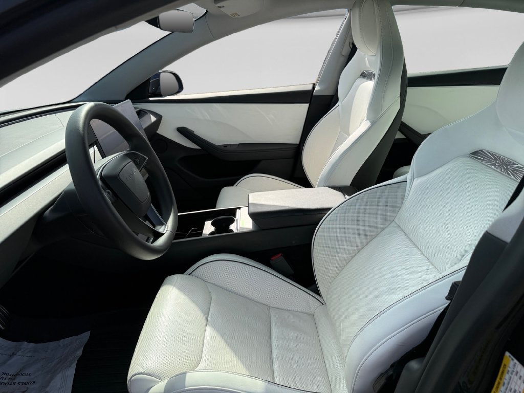 Used 2024 Tesla Model 3 Performance AWD/4WD image 17