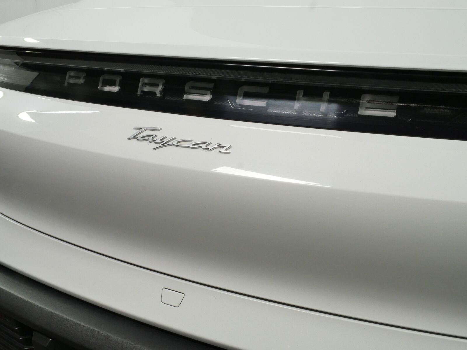 Used 2023 Porsche Taycan RWD image 33