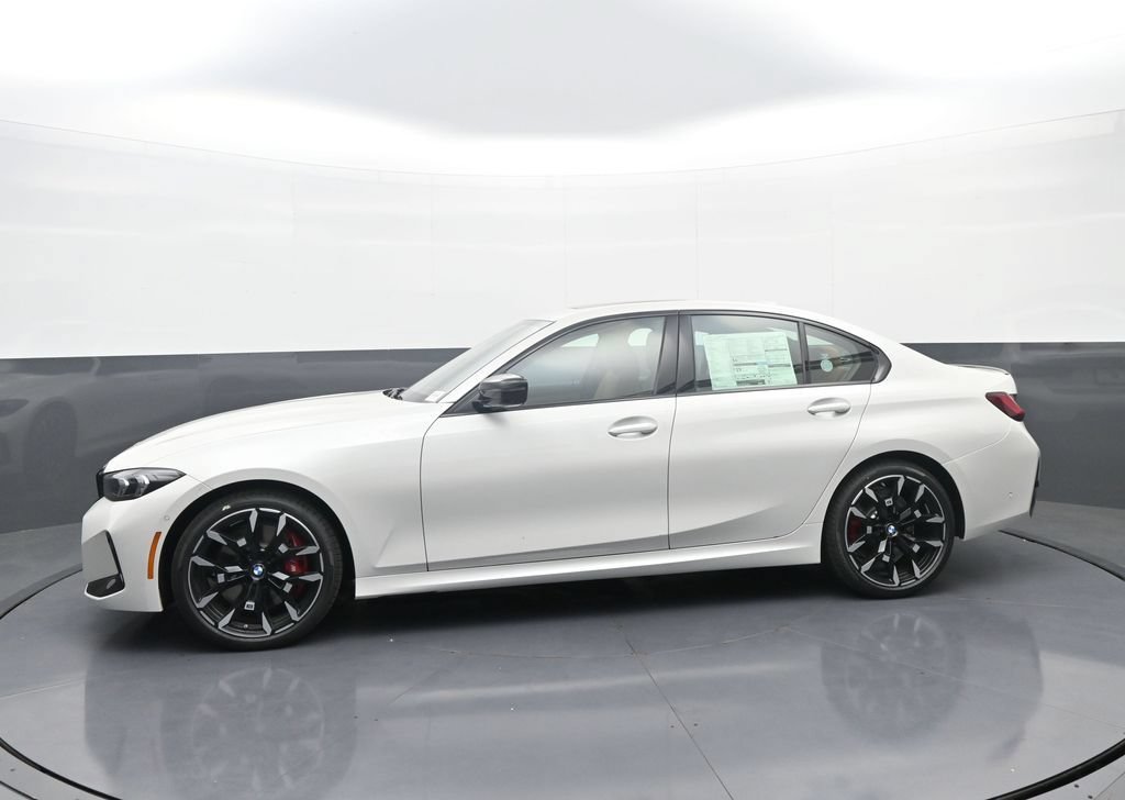 New 2026 BMW 330i xDrive Sedan w/ M Sport Package AWD/4WD image 4