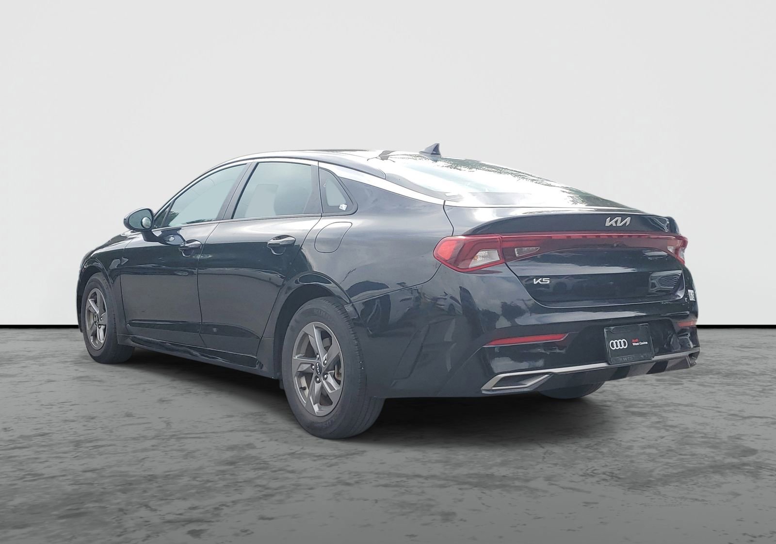 Used 2023 Kia K5 LXS FWD image 3