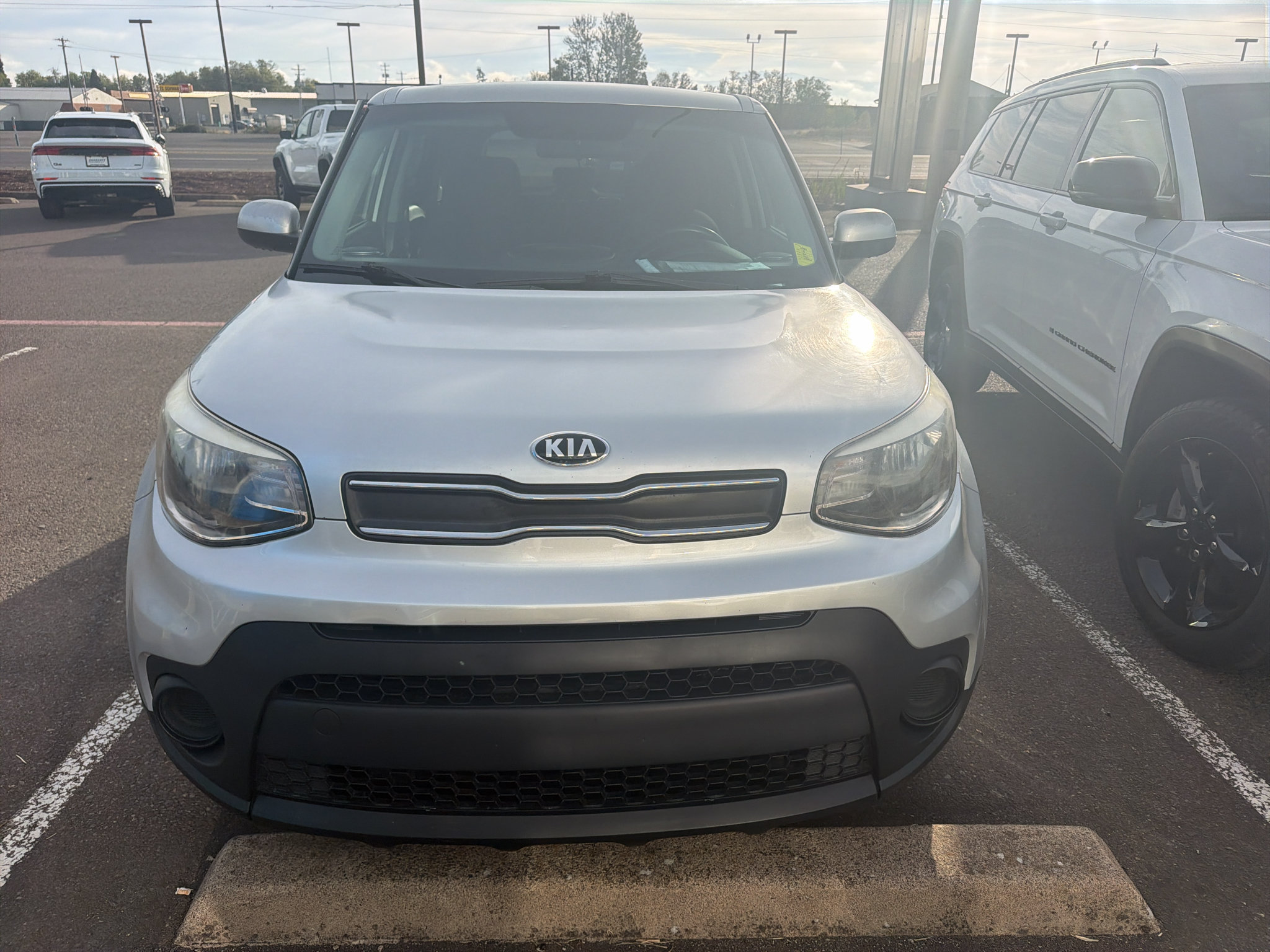 Used 2018 Kia Soul FWD image 2