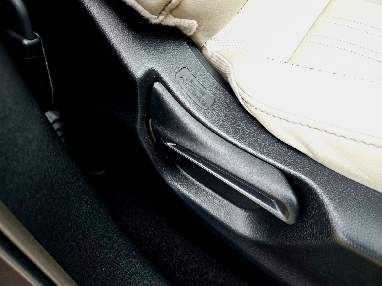 Used 2025 Honda HR-V EX-L image 27