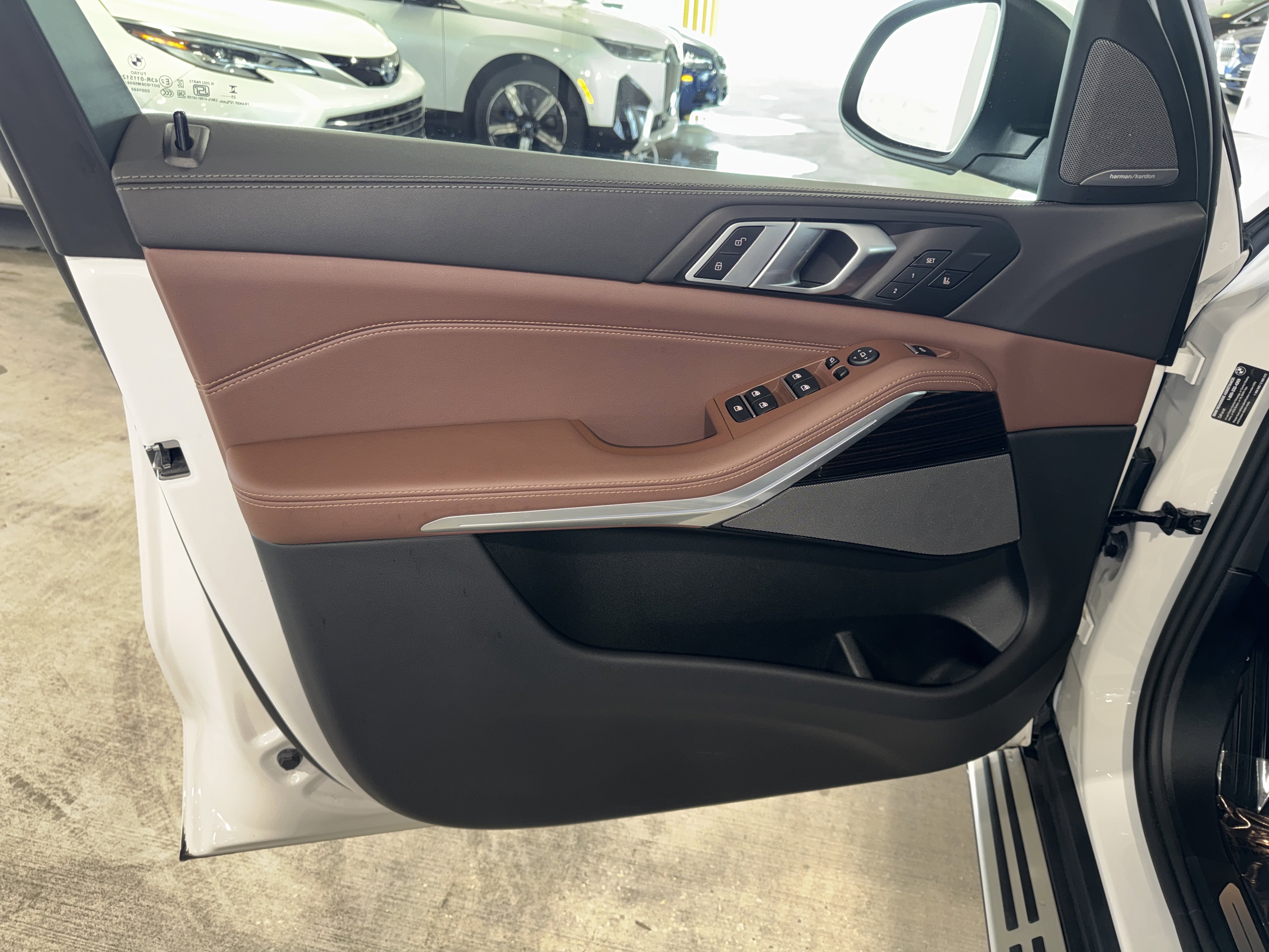 Used 2026 BMW X5 xDrive40i w/ Climate Comfort Package image 17