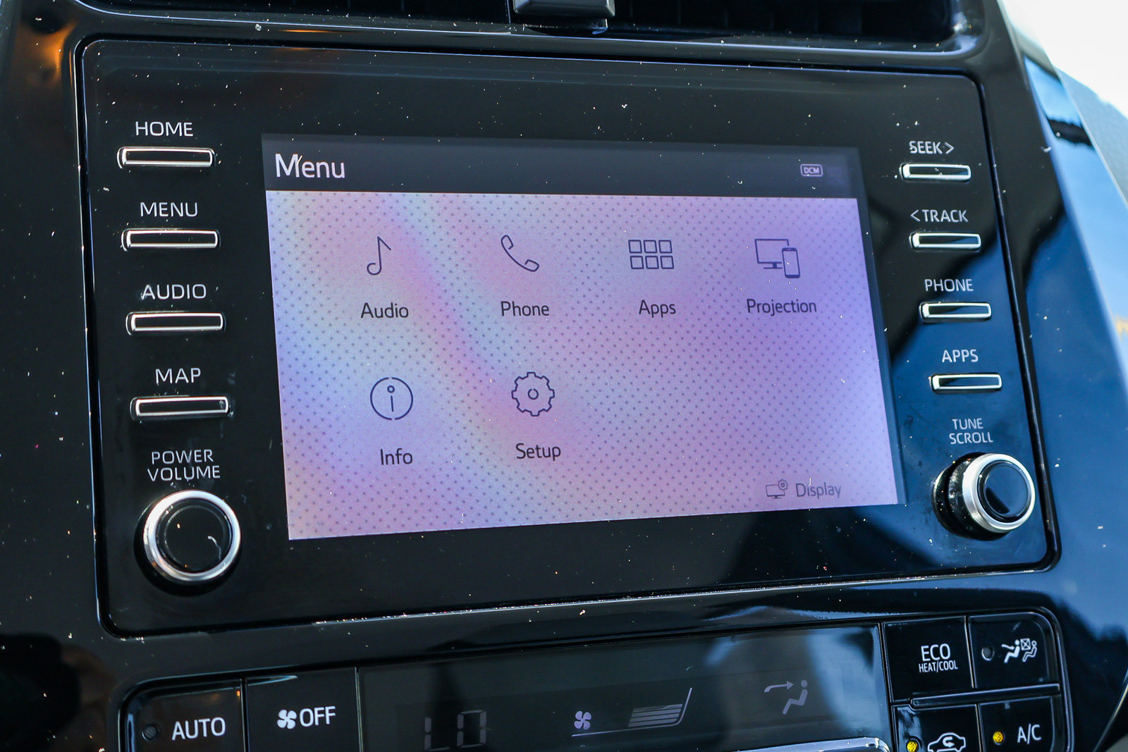 Used 2020 Toyota Prius LE FWD image 4