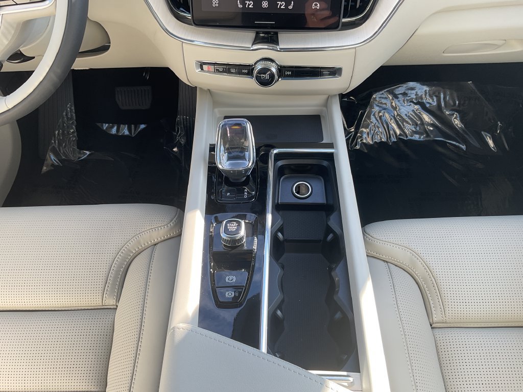 New 2027 Volvo XC60 T8 Ultra AWD/4WD image 29