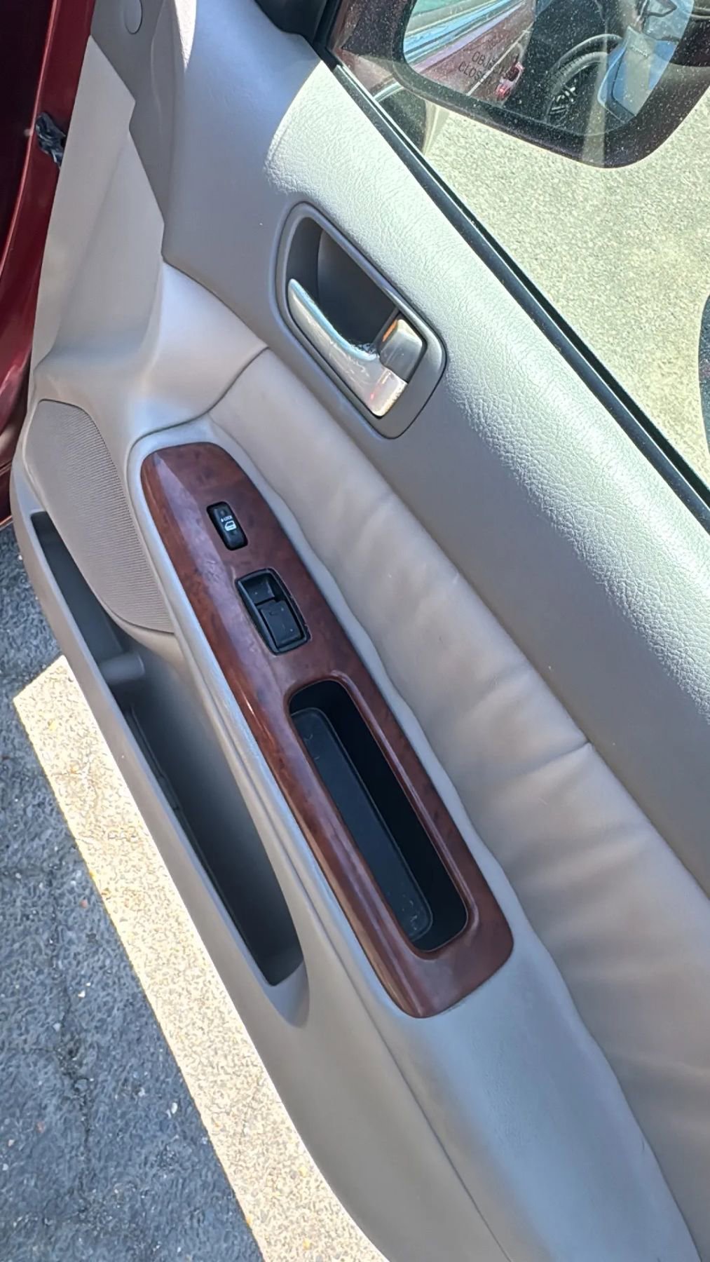Used 2005 Toyota Camry LE FWD image 23