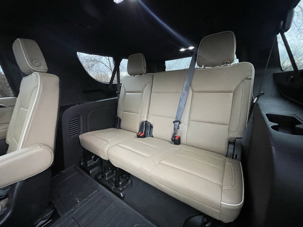 Certified 2021 Chevrolet Suburban Premier w/ Premium Package image 28