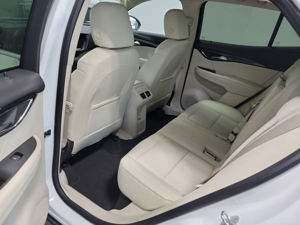 Used 2022 Buick Envision Essence w/ Safety Package FWD image 29