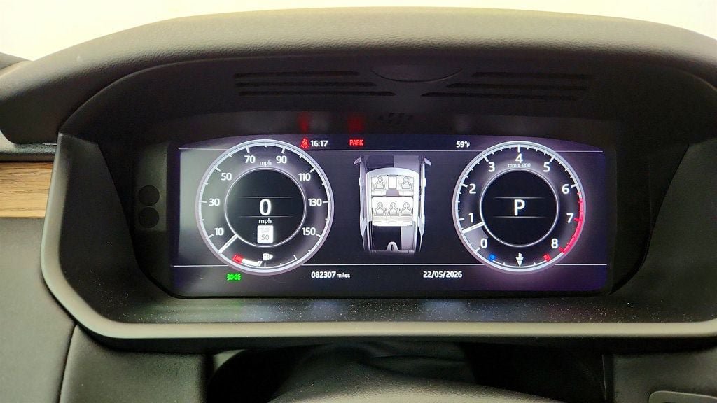 Used 2018 Land Rover Discovery HSE AWD/4WD image 15