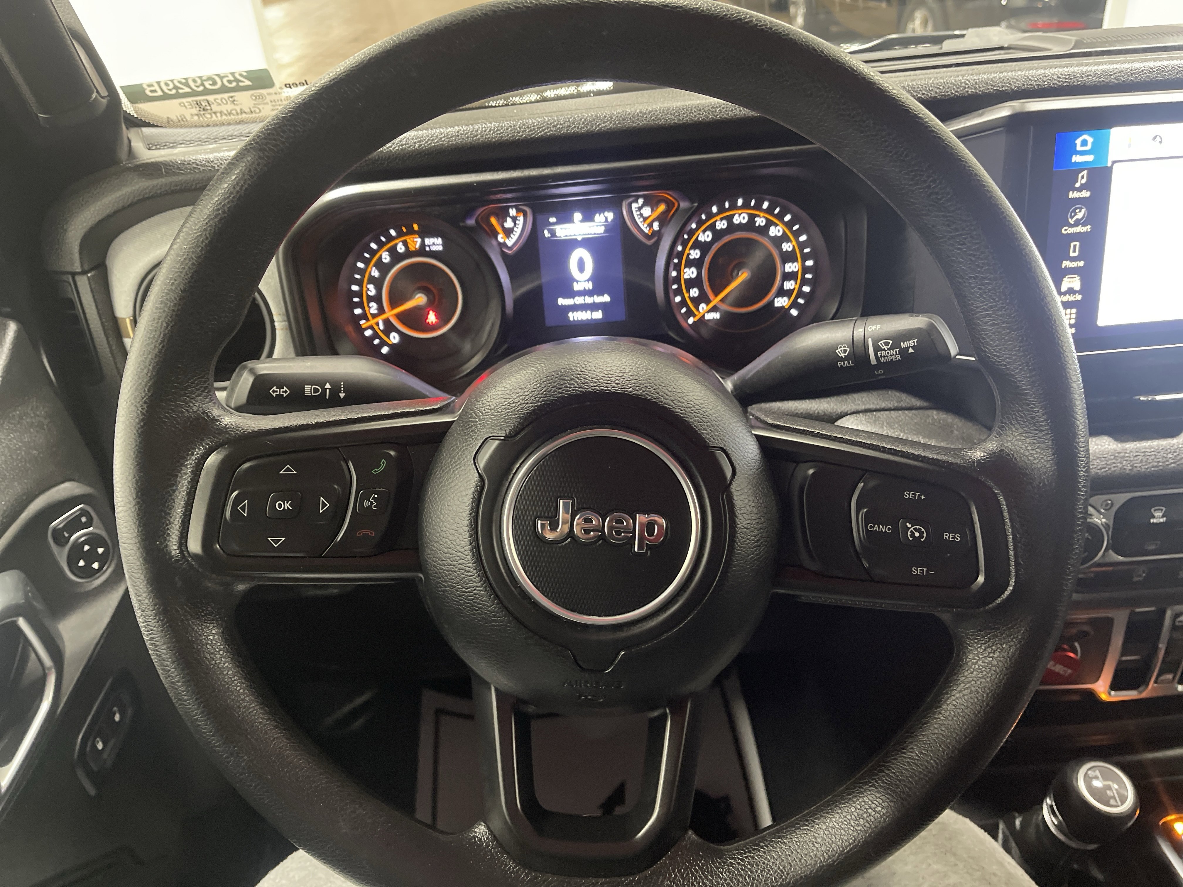 Used 2024 Jeep Gladiator Sport image 30