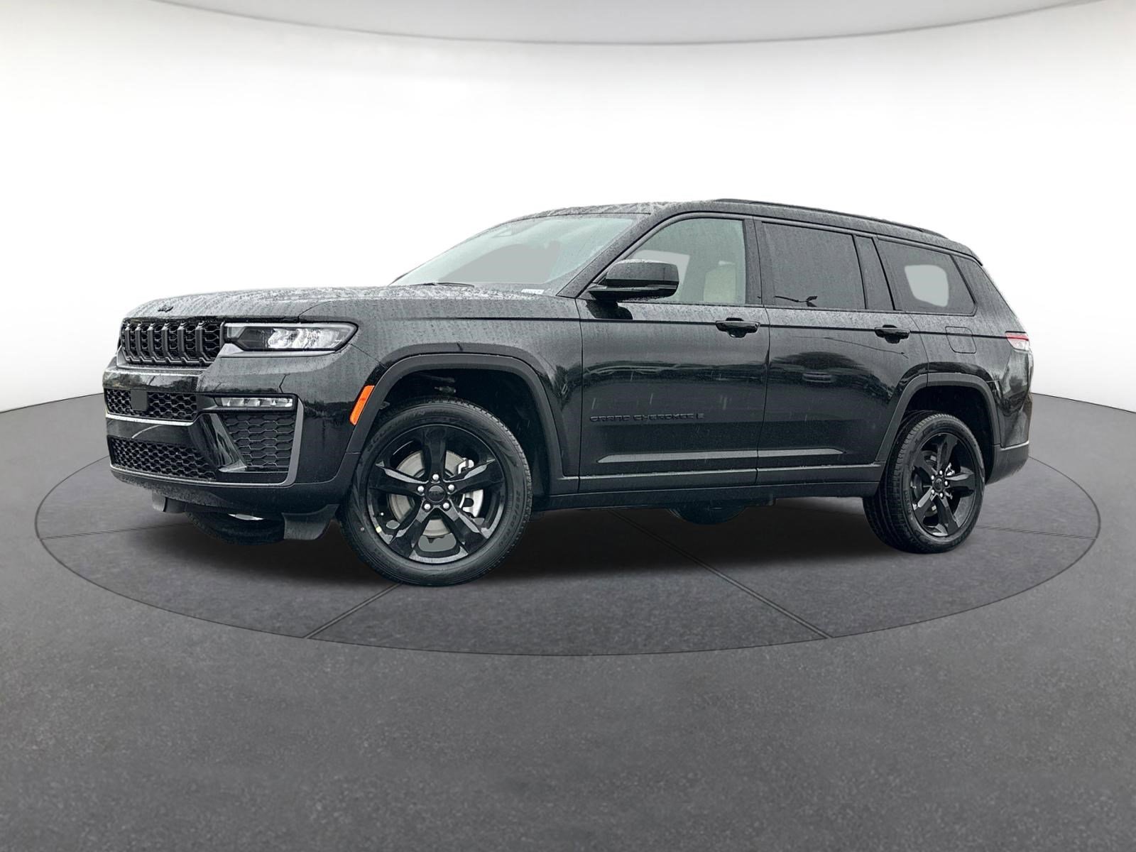New 2026 Jeep Grand Cherokee L Limited image 1