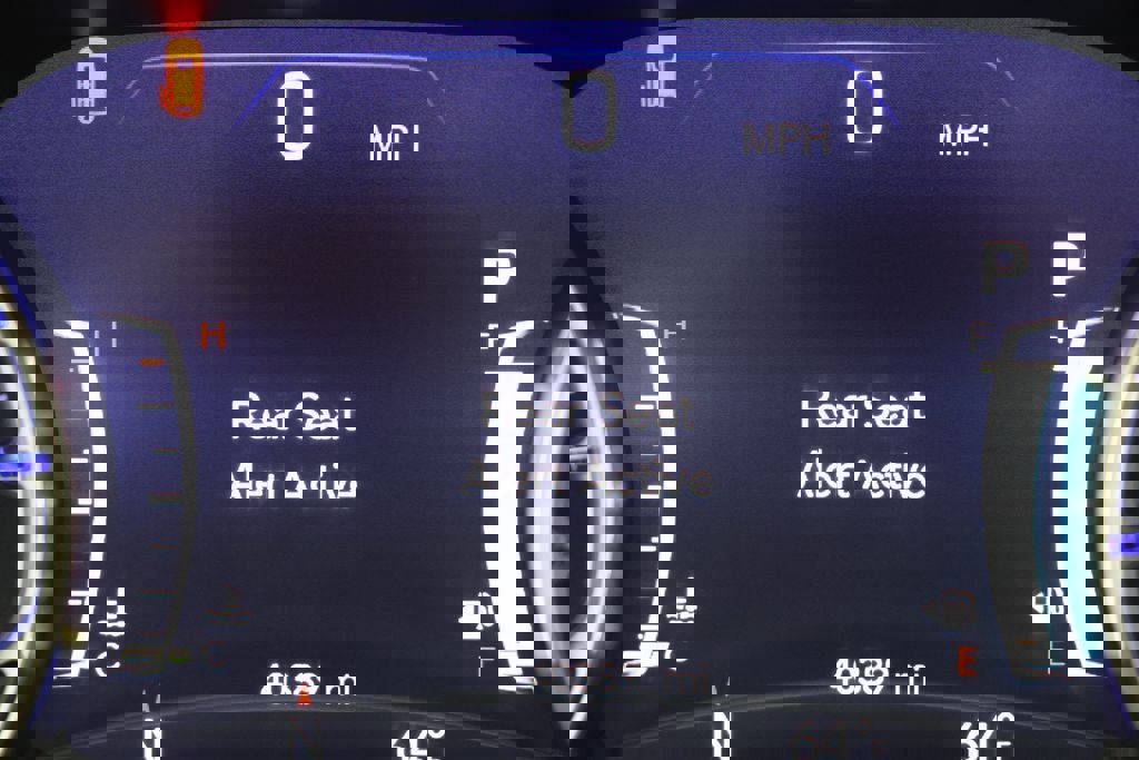 Used 2024 Chrysler Pacifica Limited image 19