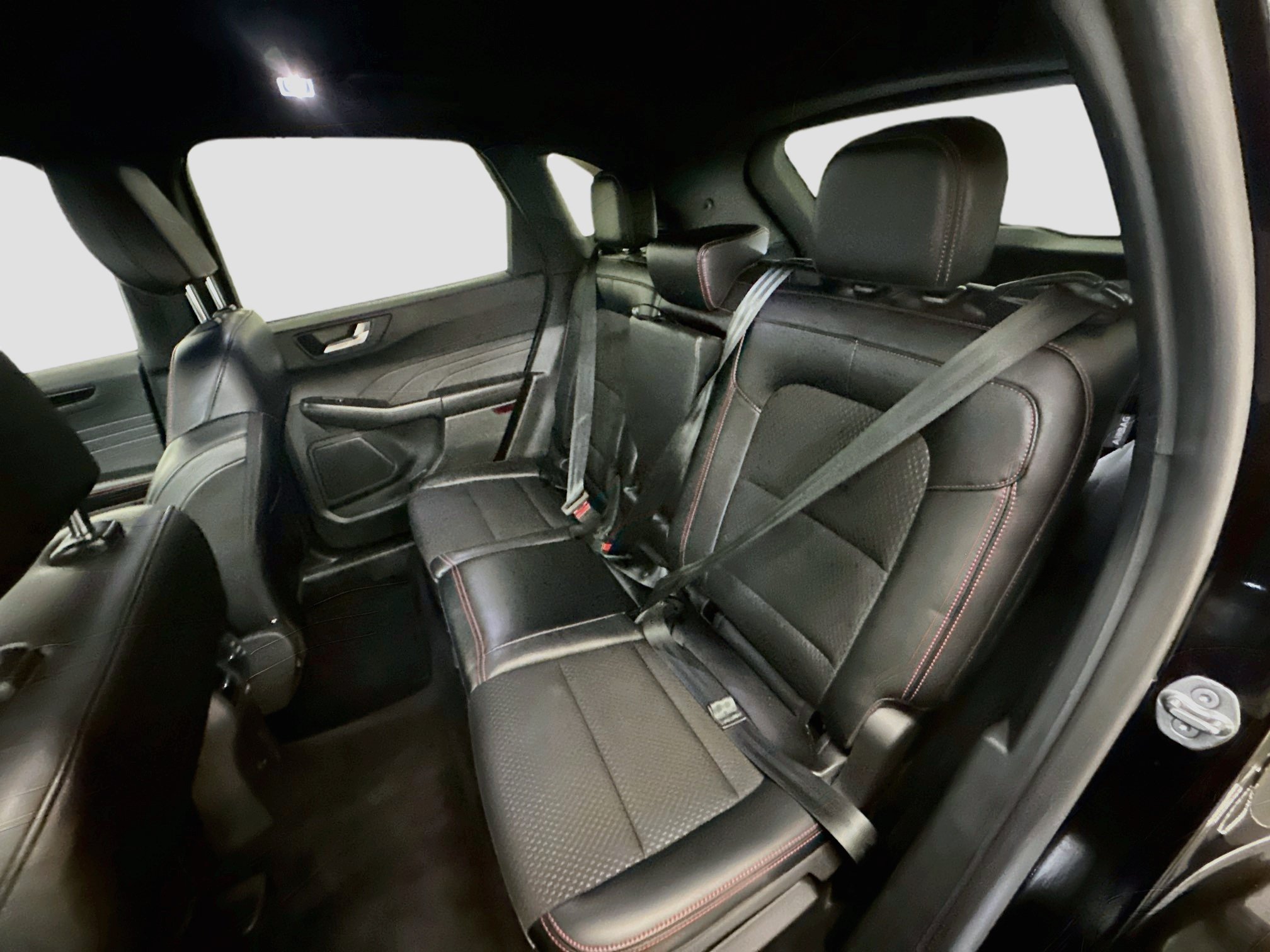 Used 2025 Ford Escape ST-Line Select AWD/4WD image 28