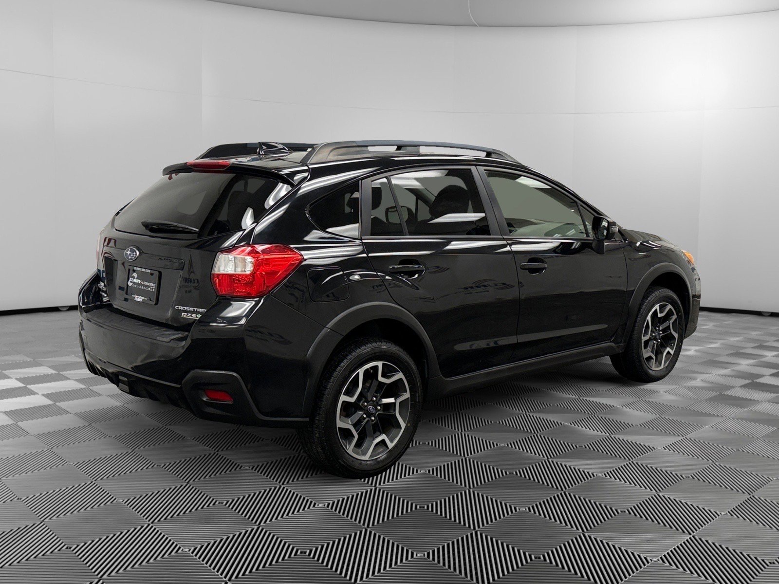 Used 2017 Subaru Crosstrek 2.0i Limited image 5