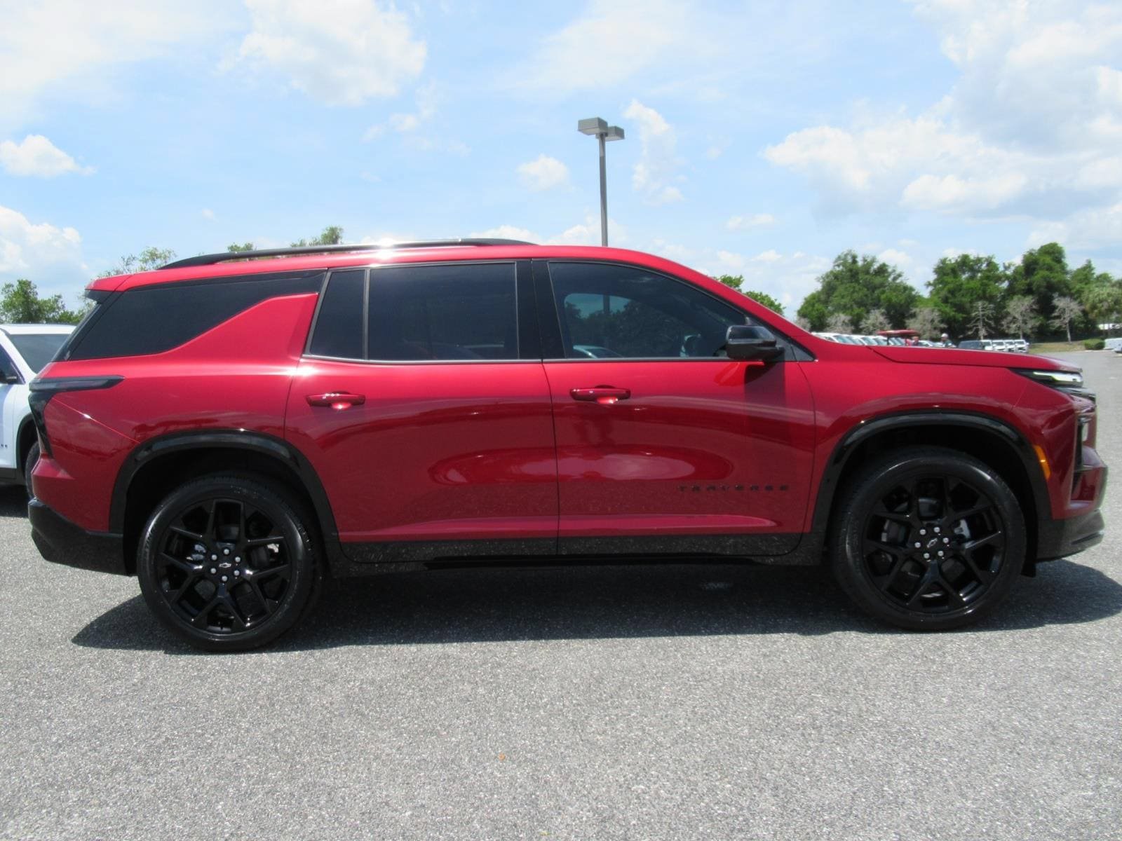 New 2026 Chevrolet Traverse RS FWD image 2