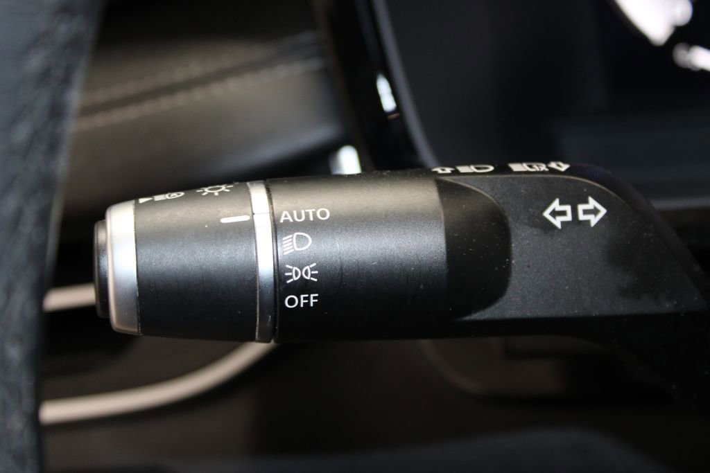 Used 2023 INFINITI QX60 Luxe w/ Cargo Package AWD/4WD image 17